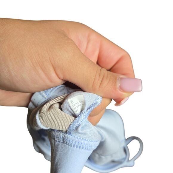 Lululemon Flow Y Light Blue Bra Size: 6 - Picture 4 of 4